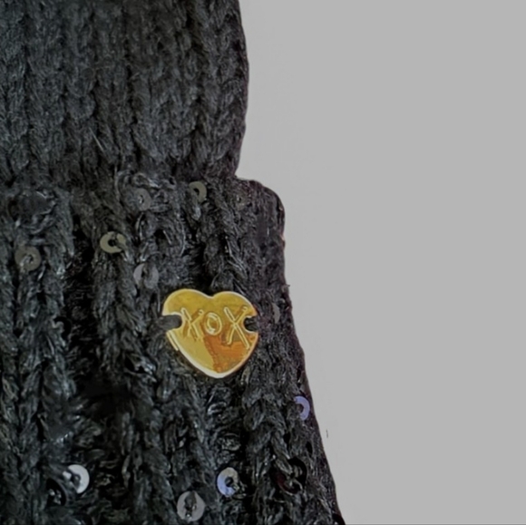 Betsey Johnson Hat and Scarf Set - Picture 2 of 4